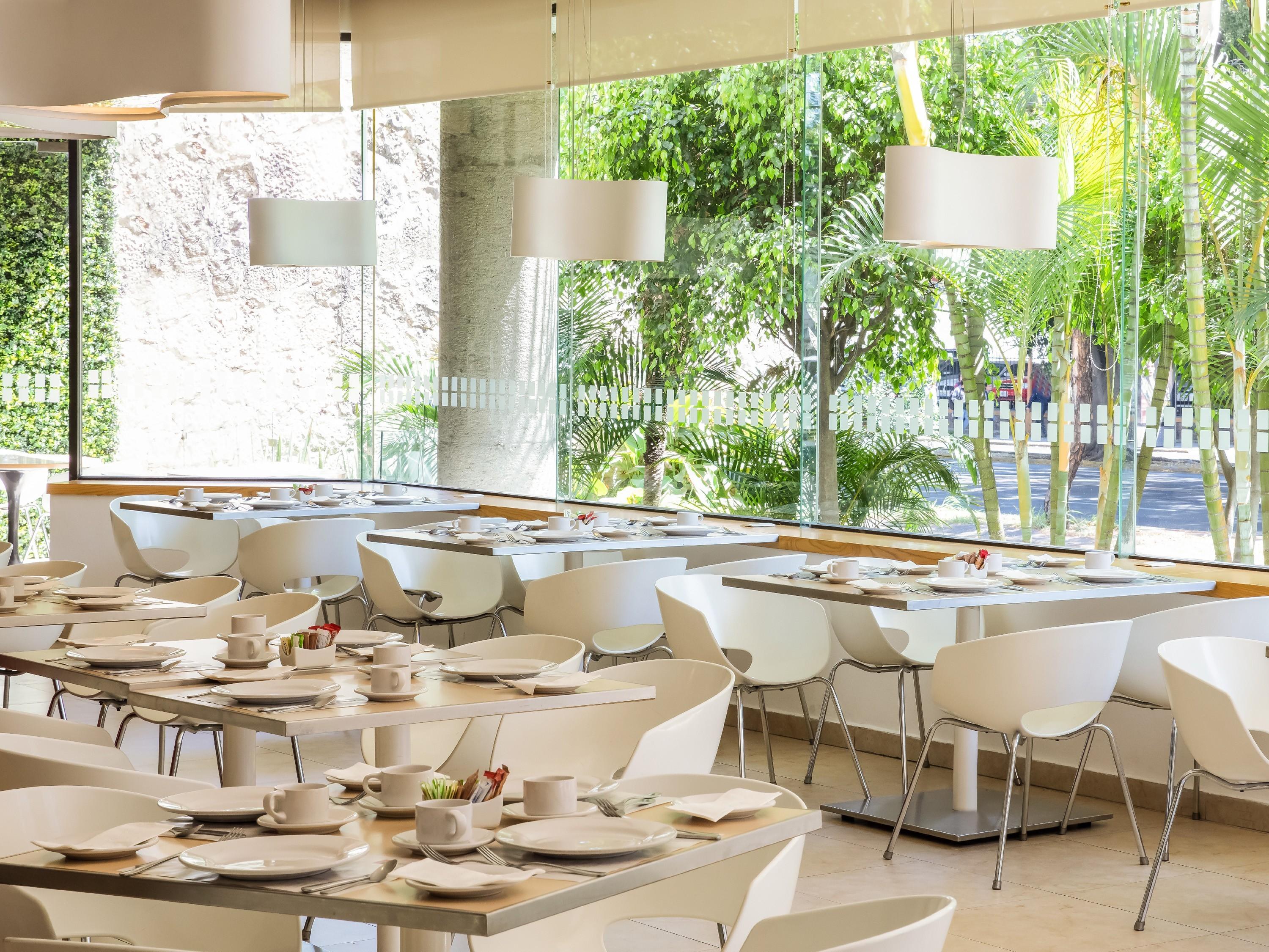 Fiesta Inn Guadalajara Aeropuerto Las Pintas Екстериор снимка