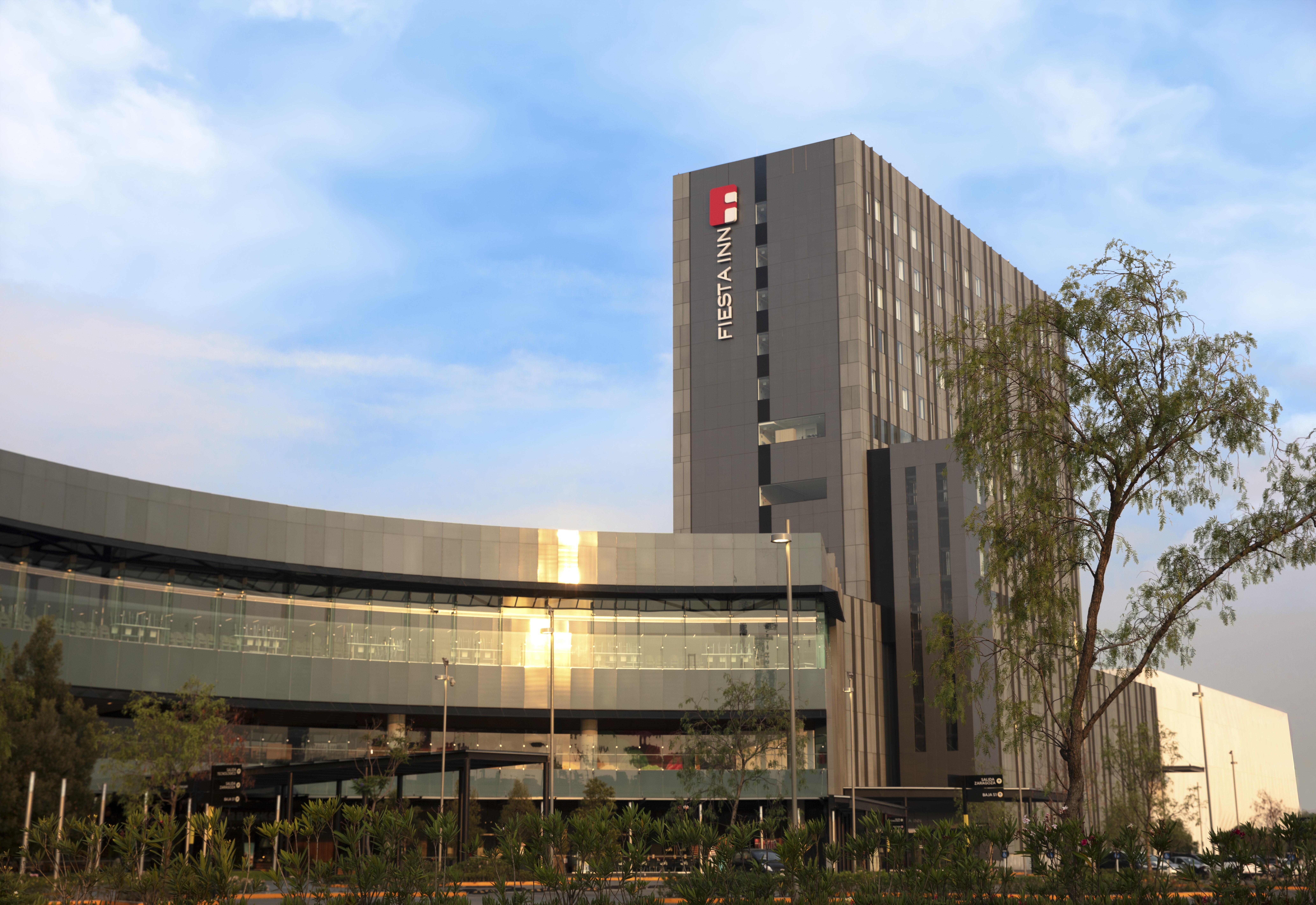 Fiesta Inn Guadalajara Aeropuerto Las Pintas Екстериор снимка